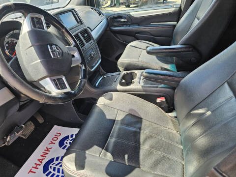 2013 Dodge Grand Caravan R/T