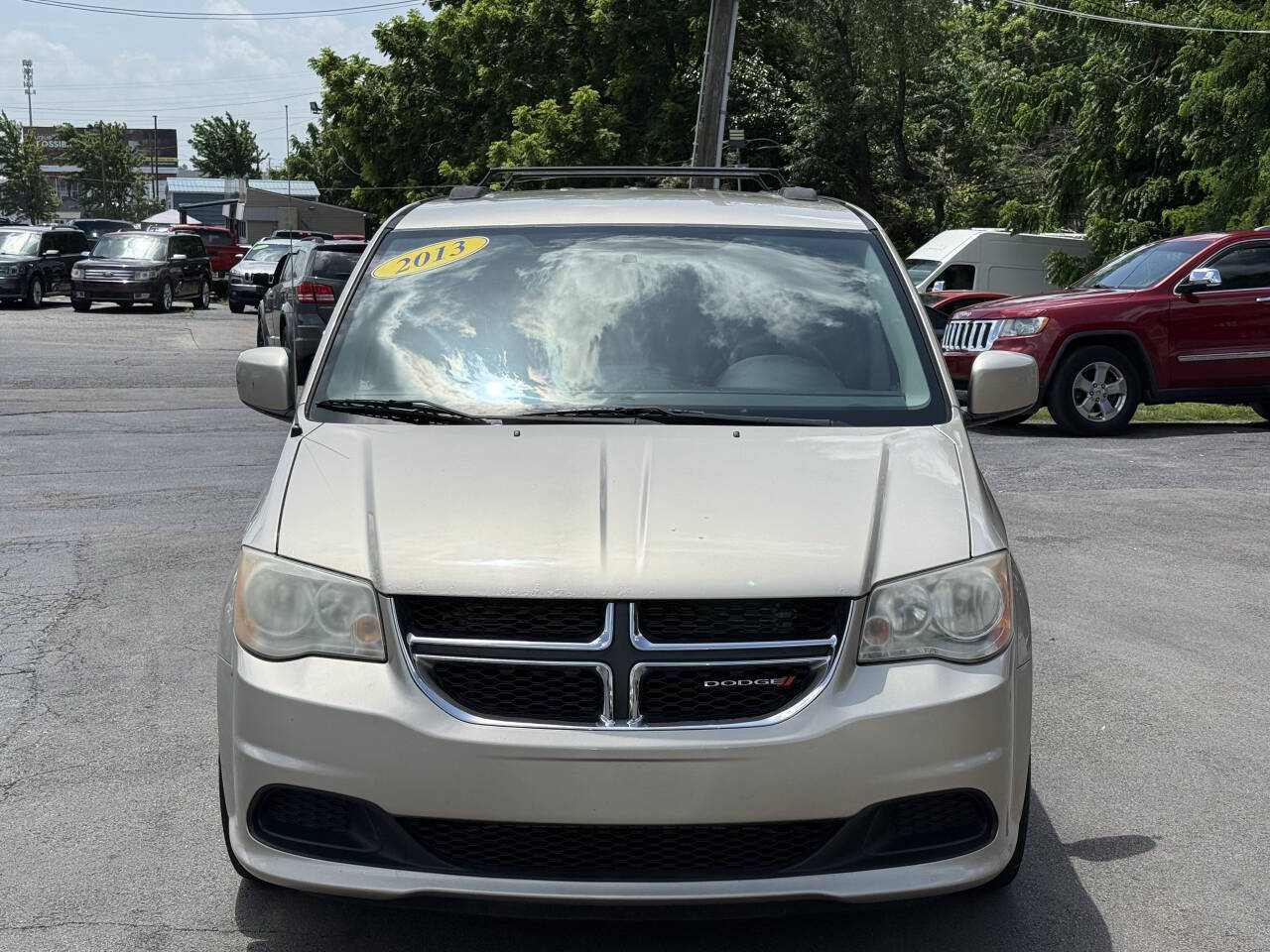 Gold 2013 Dodge Grand Caravan SXT SXT 4dr Mini-Van 2