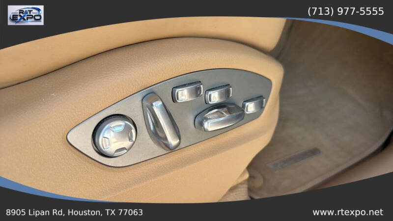 2015 Porsche Macan Turbo