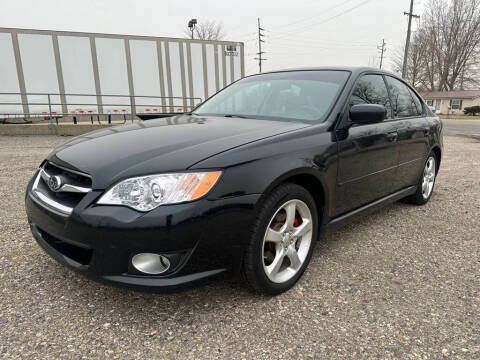 2008 Subaru Legacy for sale at The Car Mart in Milford IN