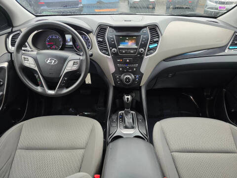 2016 Hyundai Santa Fe SE