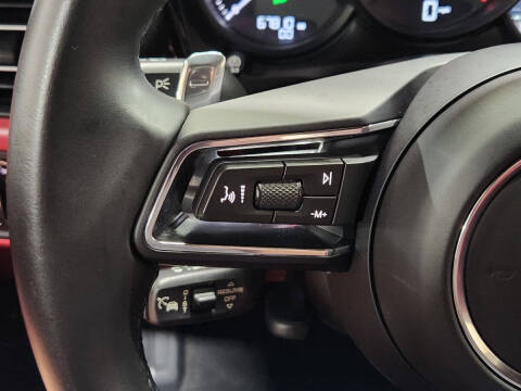 2023 Porsche Macan