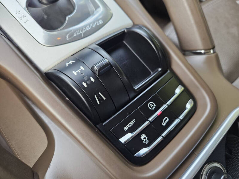 2011 Porsche Cayenne Tiptronic