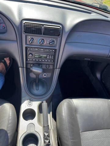 2002 Ford Mustang GT Deluxe