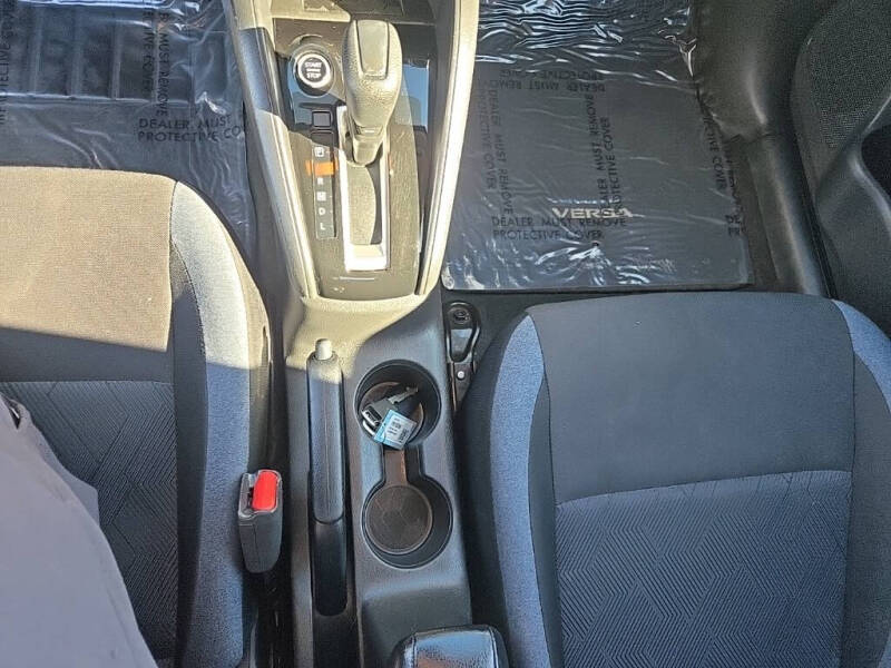 2023 Nissan Versa SV