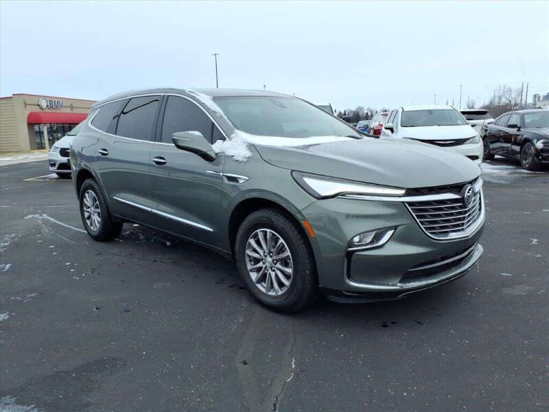 2022 Buick Enclave Essence