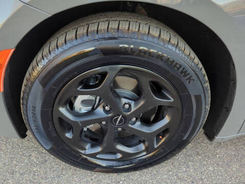 2023 Chrysler Pacifica Plug-In Hybrid Touring L