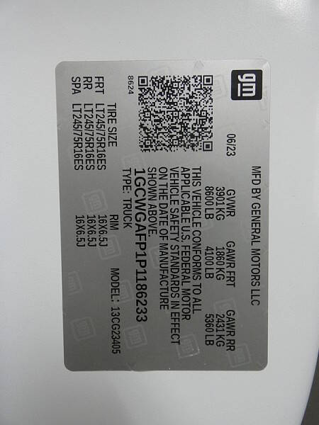 2023 Chevrolet Express 2500