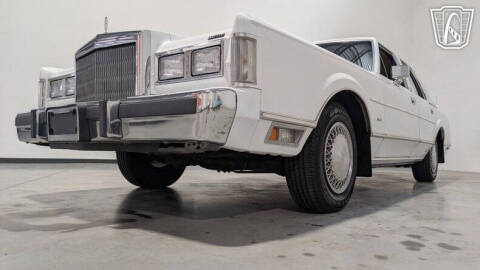 1988 Lincoln Town Car