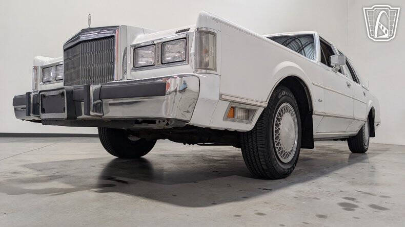1988 Lincoln Town Car