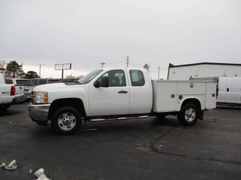 2013 Chevrolet Silverado 2500HD for sale at The Auto Specialist Inc. in Des Moines IA
