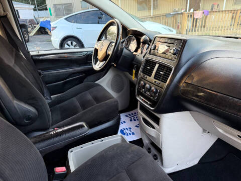 2016 Dodge Grand Caravan SE