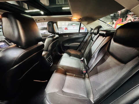 2016 Chrysler 300 C