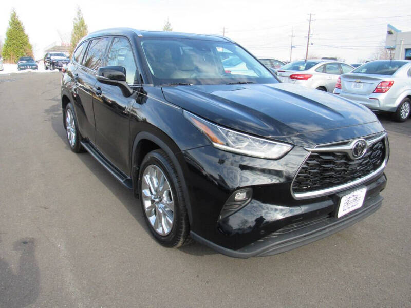 2023 Toyota Highlander L