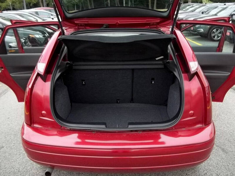 2005 Ford Focus ZX5 S