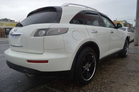 2005 Infiniti FX45