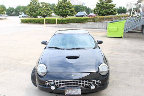 2004 Ford Thunderbird Deluxe