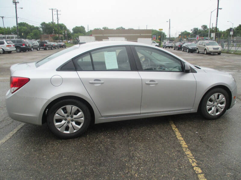 2014 Chevrolet Cruze LS Auto