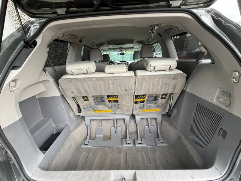 2013 Toyota Sienna