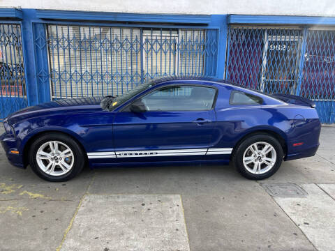 2013 Ford Mustang V6