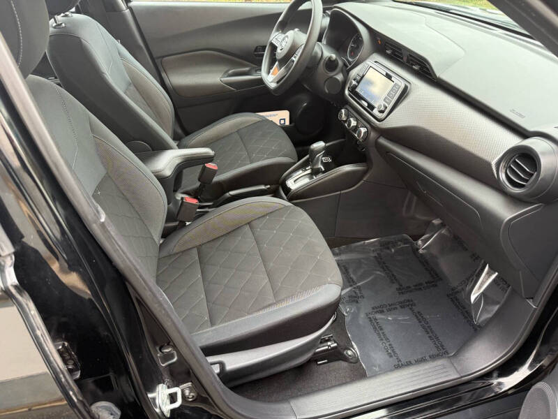 2019 Nissan Kicks SV