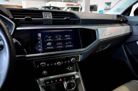 2021 Audi Q3 quattro S line Premium 45 TFSI