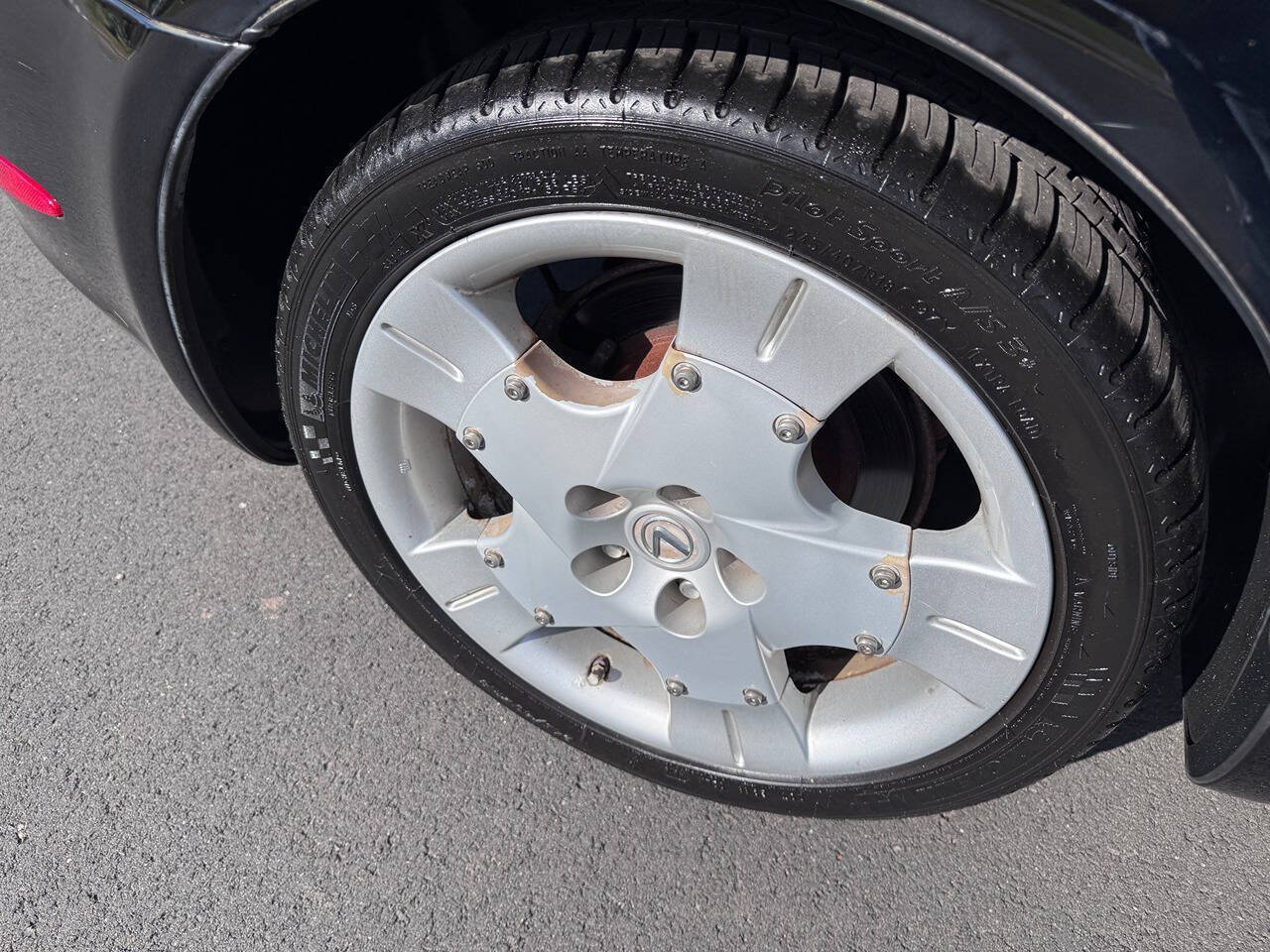 2004 Lexus SC 430 38