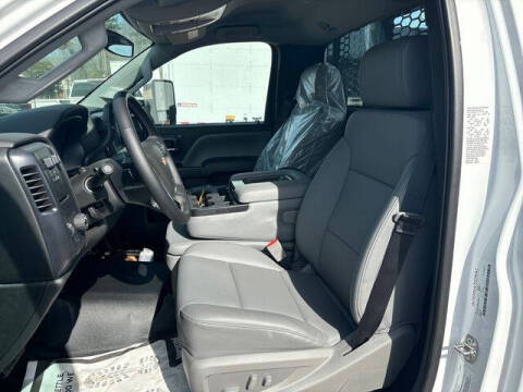 2024 Chevrolet Silverado 5500HD