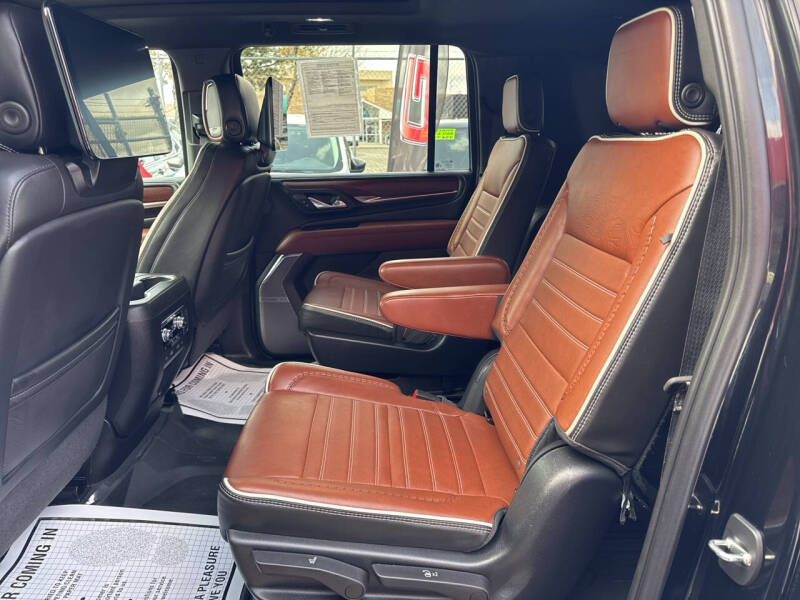 2023 GMC Yukon XL Denali Ultimate