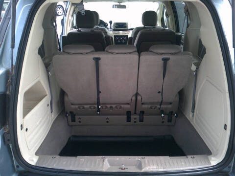 2009 Volkswagen Routan SE