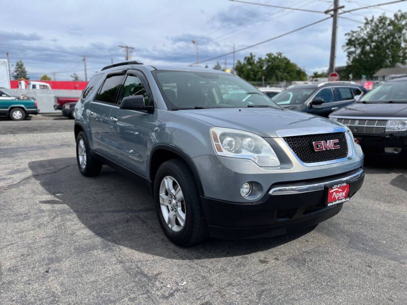 2008 GMC Acadia SLE photo 2