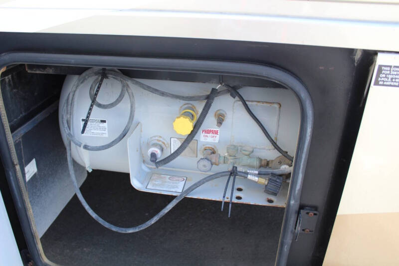 2015 Thor Motor Coach Challenger 37DT