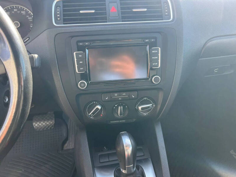 2012 Volkswagen Jetta SE