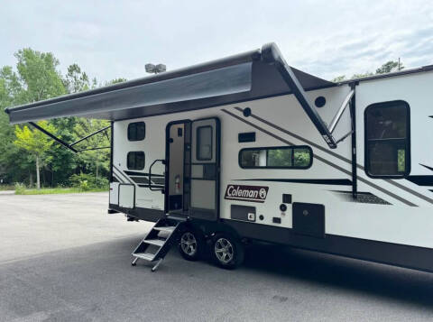 2022 Coleman Light 2455BH