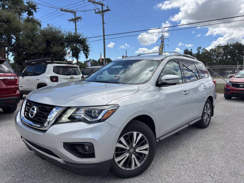 2017 Nissan Pathfinder SL