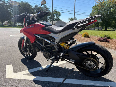2015 Ducati Hyperstrada