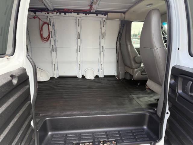 2017 Chevrolet Express 2500