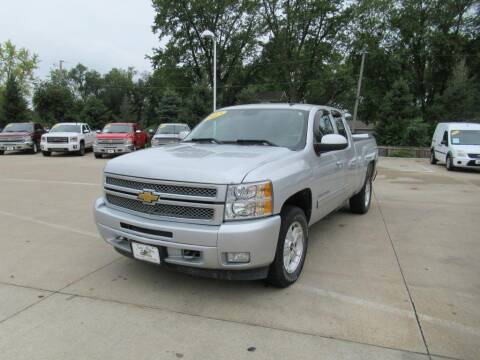 2013 Chevrolet Silverado 1500 for sale at Aztec Motors in Des Moines IA