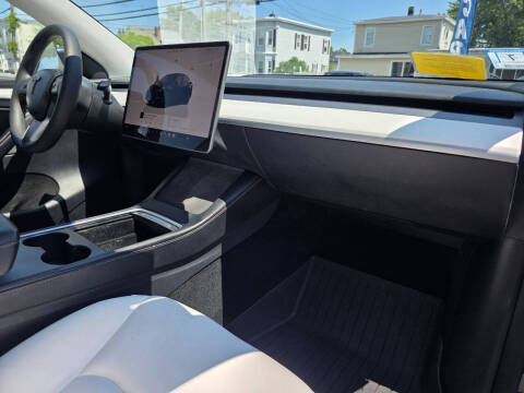 2024 Tesla Model Y Long Range