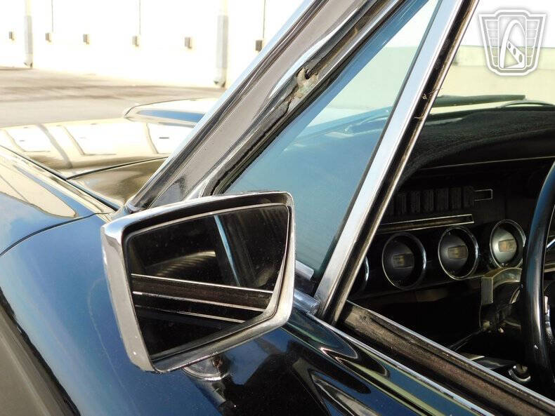 1965 Ford Thunderbird