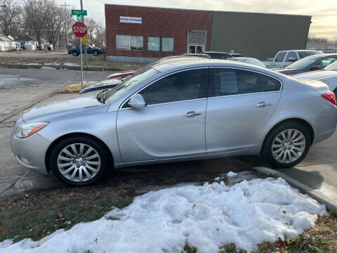 2013 Buick Regal for sale at El Rancho Auto Sales in Des Moines IA