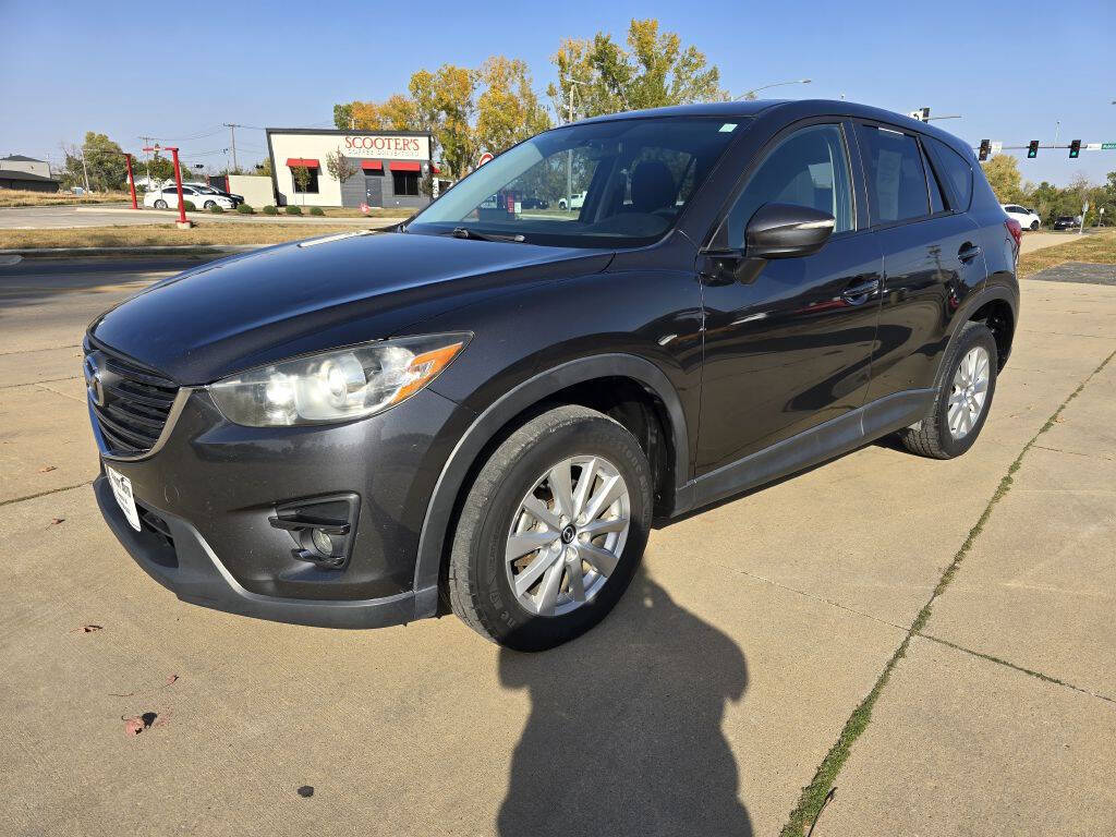 2016 Mazda CX-5 for sale at Bigfoot Auto in Hiawatha, IA