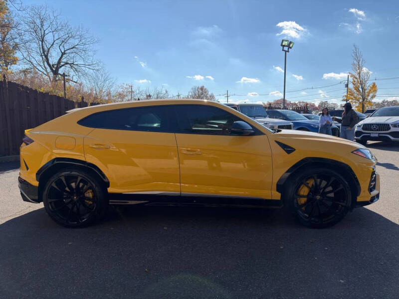 2020 Lamborghini Urus