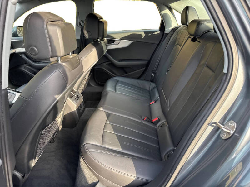 2017 Audi A4 2.0T quattro Premium