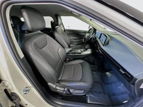 2024 Kia EV6 Light