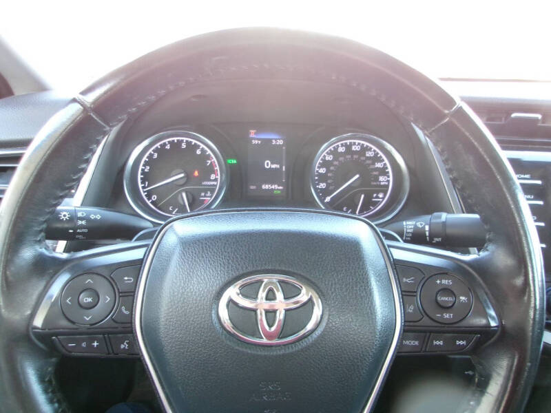 2020 Toyota Camry SE