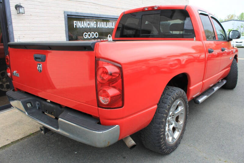 2008 Dodge Ram 1500 Pickup SLT photo 9