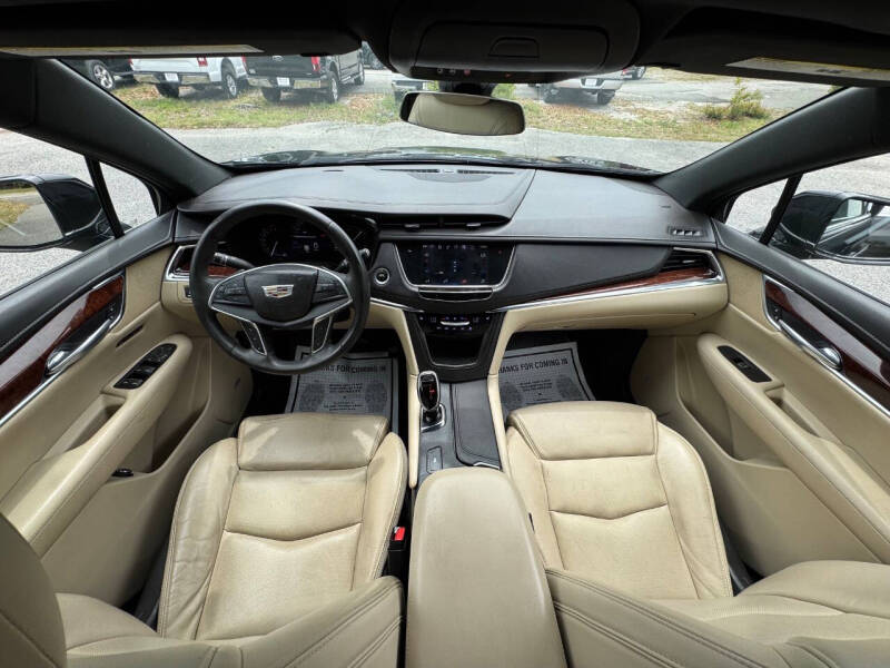 2017 Cadillac XT5 Luxury