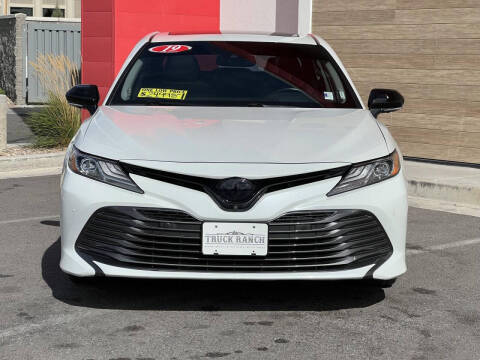 2019 Toyota Camry Hybrid XLE