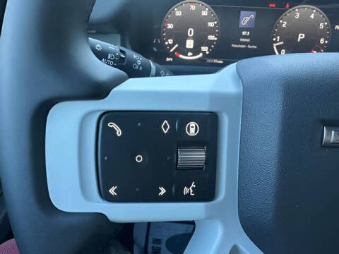 2025 Land Rover Defender 110 P500 X-Dynamic SE